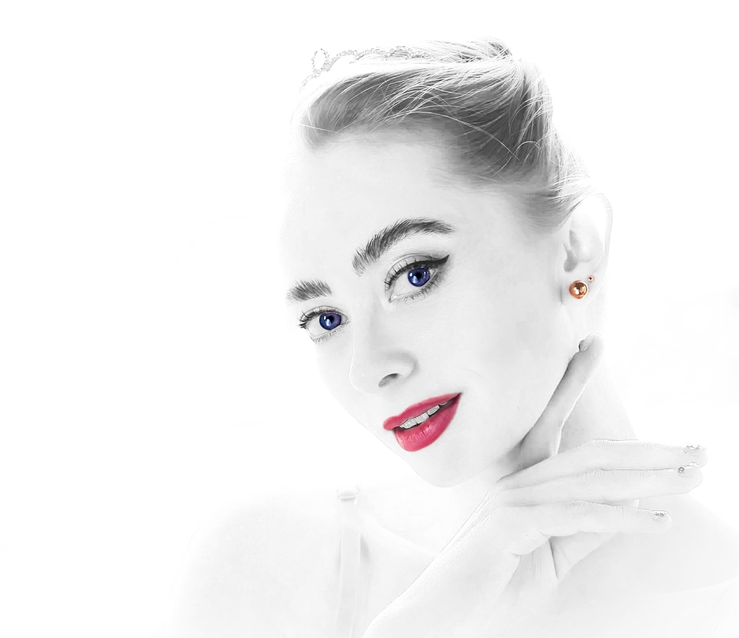 Blue Eyed Beauty - Janet Taylor - Third Place